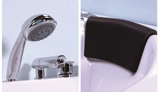 O banho de espuma do Jacuzzi jorrou a banheira de canto do redemoinho com prateleira 1800*1230*680mm fornecedor